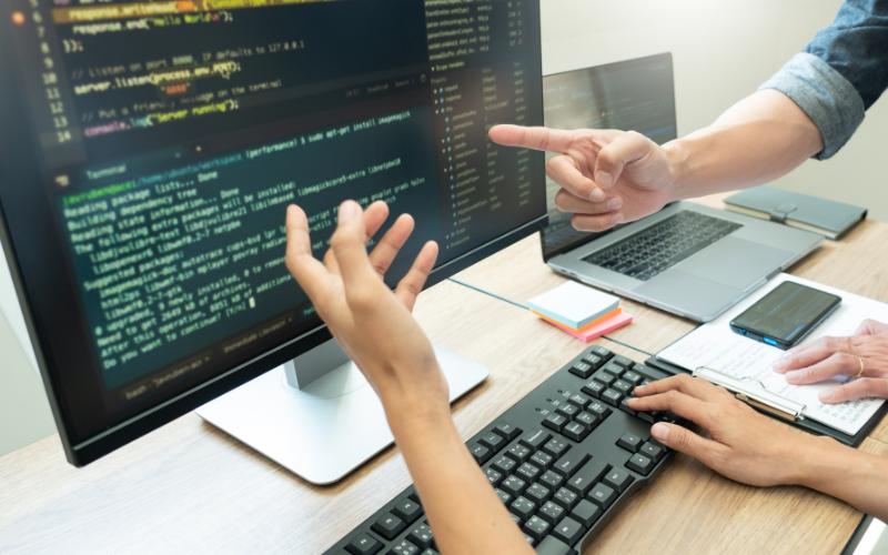 AI, Cloud, and Beyond: What Top Mobile Dev Companies Do Differently Today